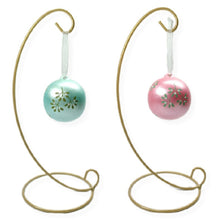 Mistletoe Bauble - 2 colour options