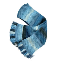 Ripple scarf - Blue shaded